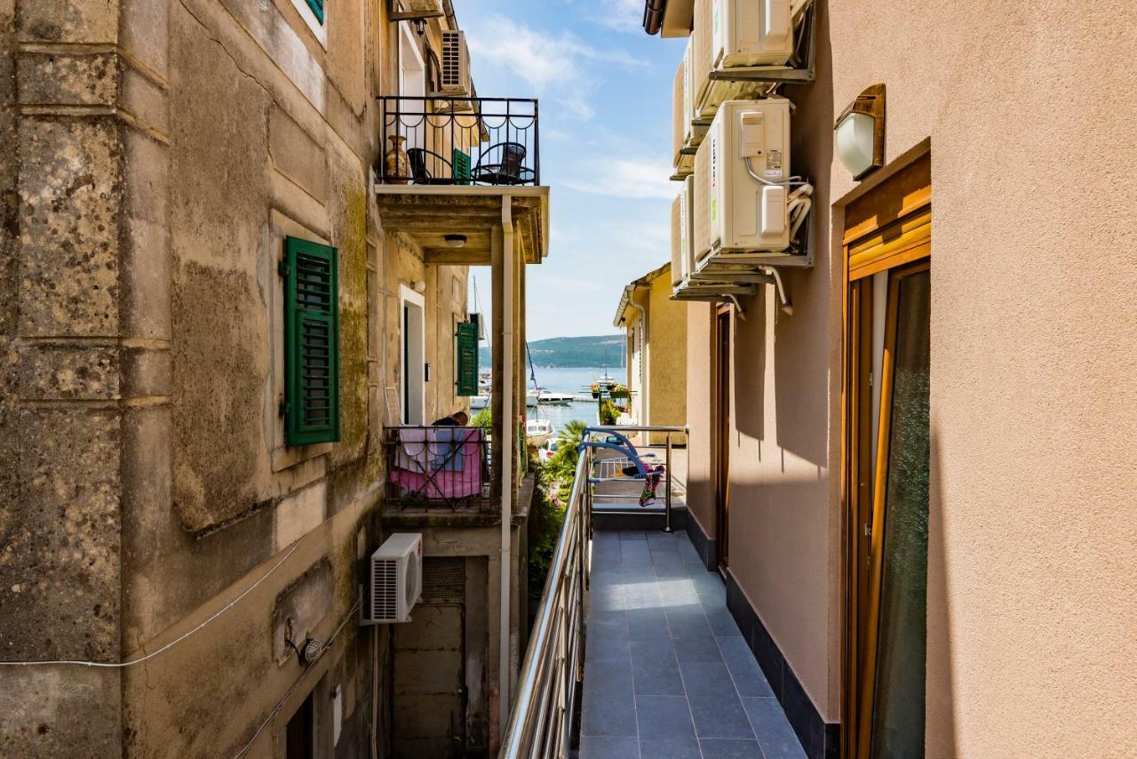 טיווט Waikiki Apartments מראה חיצוני תמונה