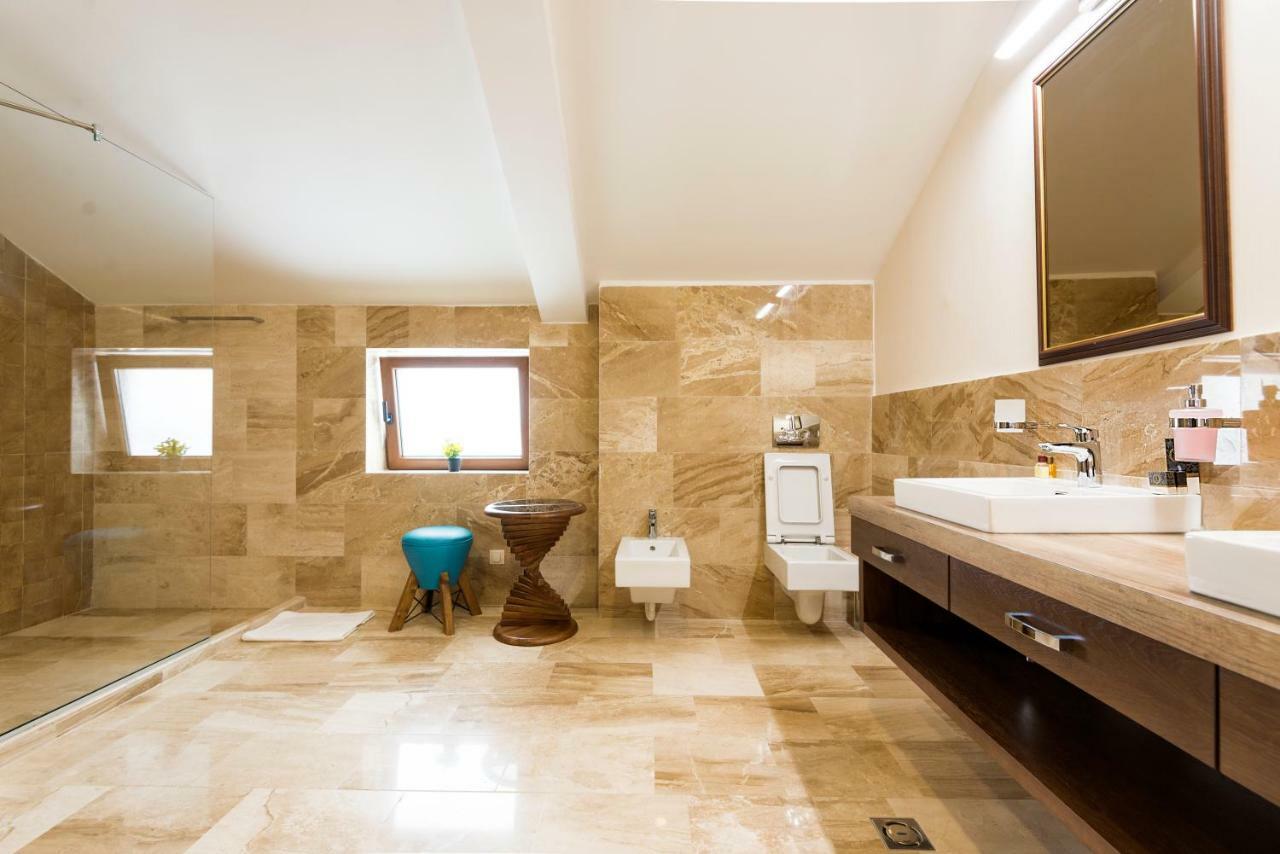 טיווט Waikiki Apartments מראה חיצוני תמונה