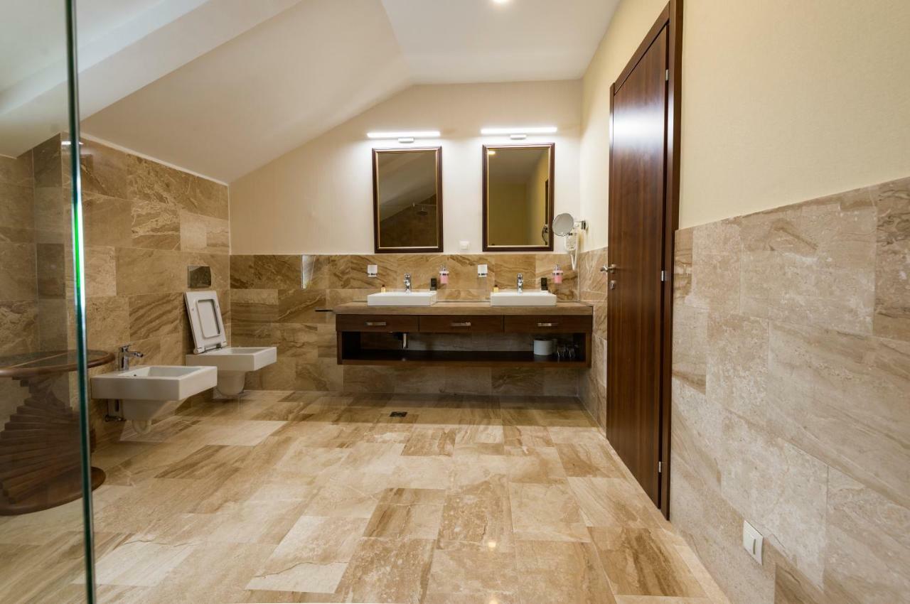 טיווט Waikiki Apartments מראה חיצוני תמונה