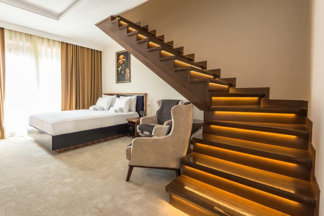 טיווט Waikiki Apartments מראה חיצוני תמונה