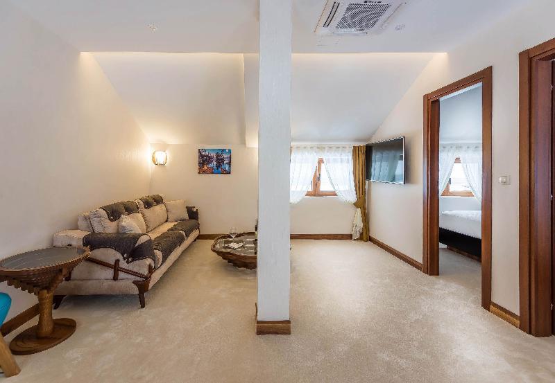 טיווט Waikiki Apartments מראה חיצוני תמונה